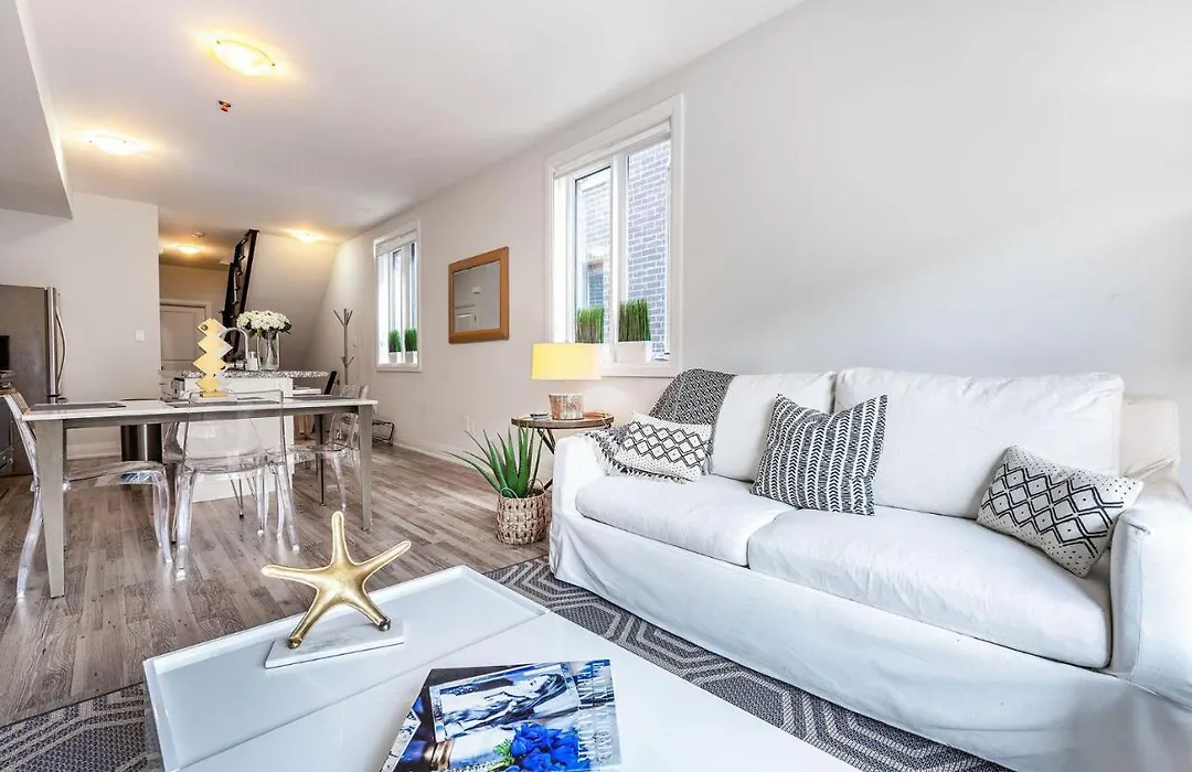 Private Ensuite In Modern Luxurious Coliving Townhome-1
