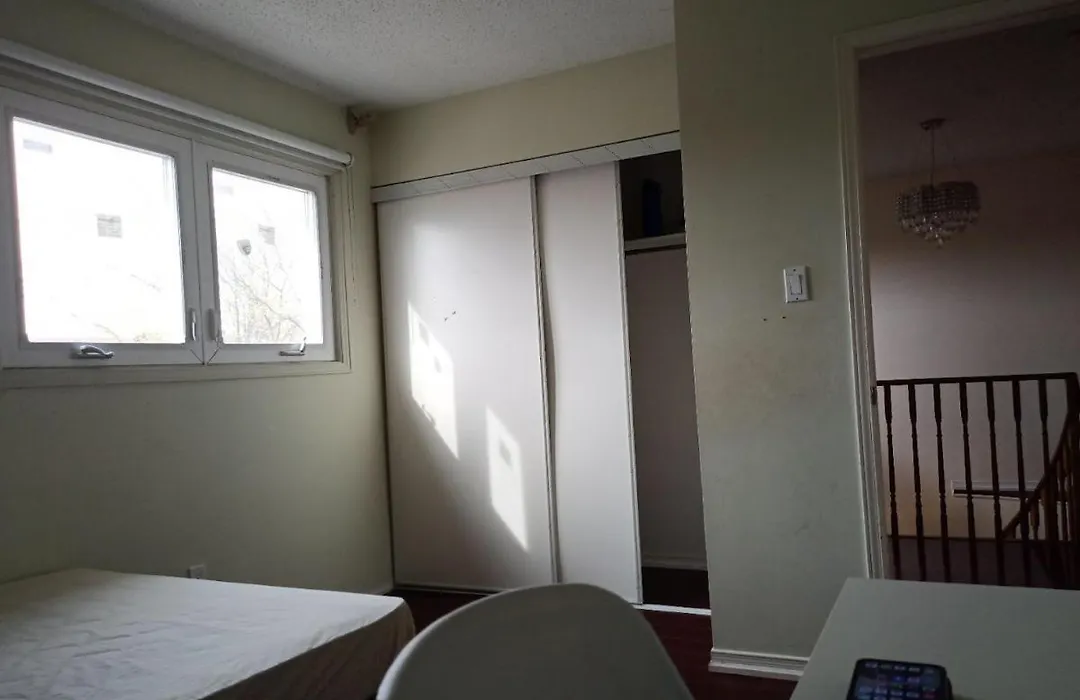 Stb -Double Bed Shared Washroom R-1
