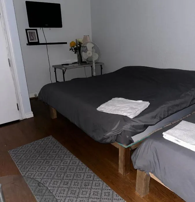 Impression VII Space Share Rooms For Rent Canada-1