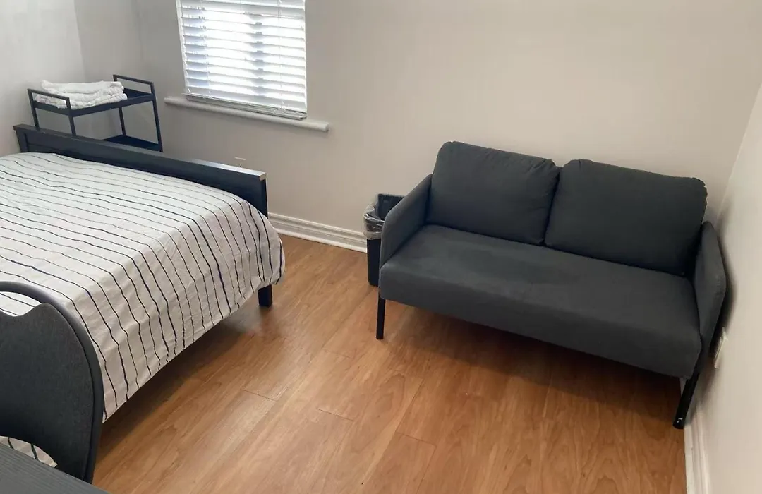 Double Room With Shared Bathroom 536B-1
