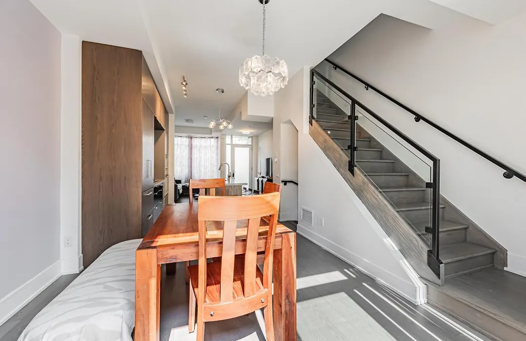 Luxury Properties Close To Rogers Center In Toronto Downtown Core-1