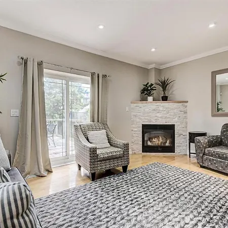 Private Ensuite In Shared Luxurious East End House-2