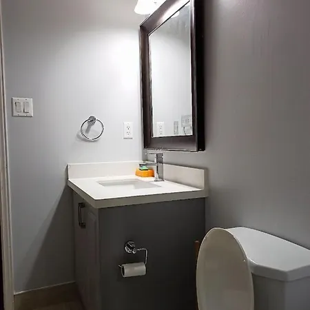 Stb -Double Bed Shared Washroom R-2