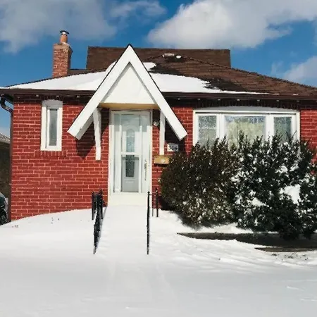 Solo I East York Space Share Toronto Canada-3