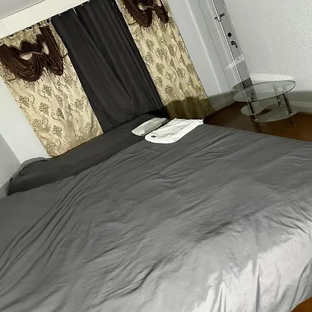 Impression VII Space Share Rooms For Rent Canada-2