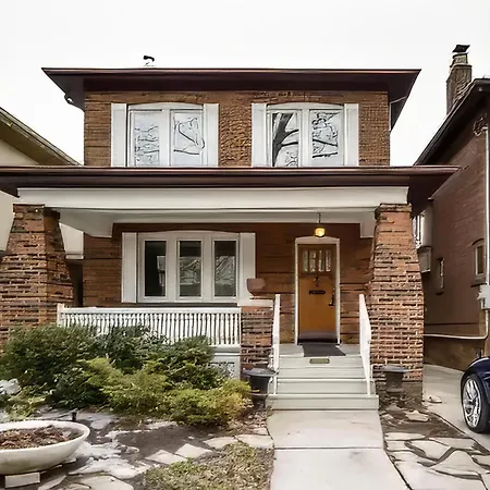 Double Bedroom On Up Or 3 Bedrooms In Basement Near Eglinton Subway Station-3
